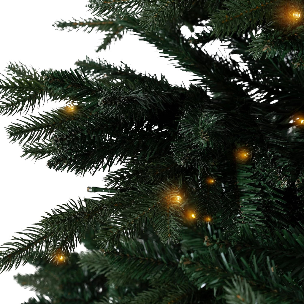 Naomi Home 6.5ft Rustic Christmas Tree with Lights, Realistic Classic Prelit with 2595 Branch Tips, 600 Warm Lights and Metal Stand, Aritificial Tree