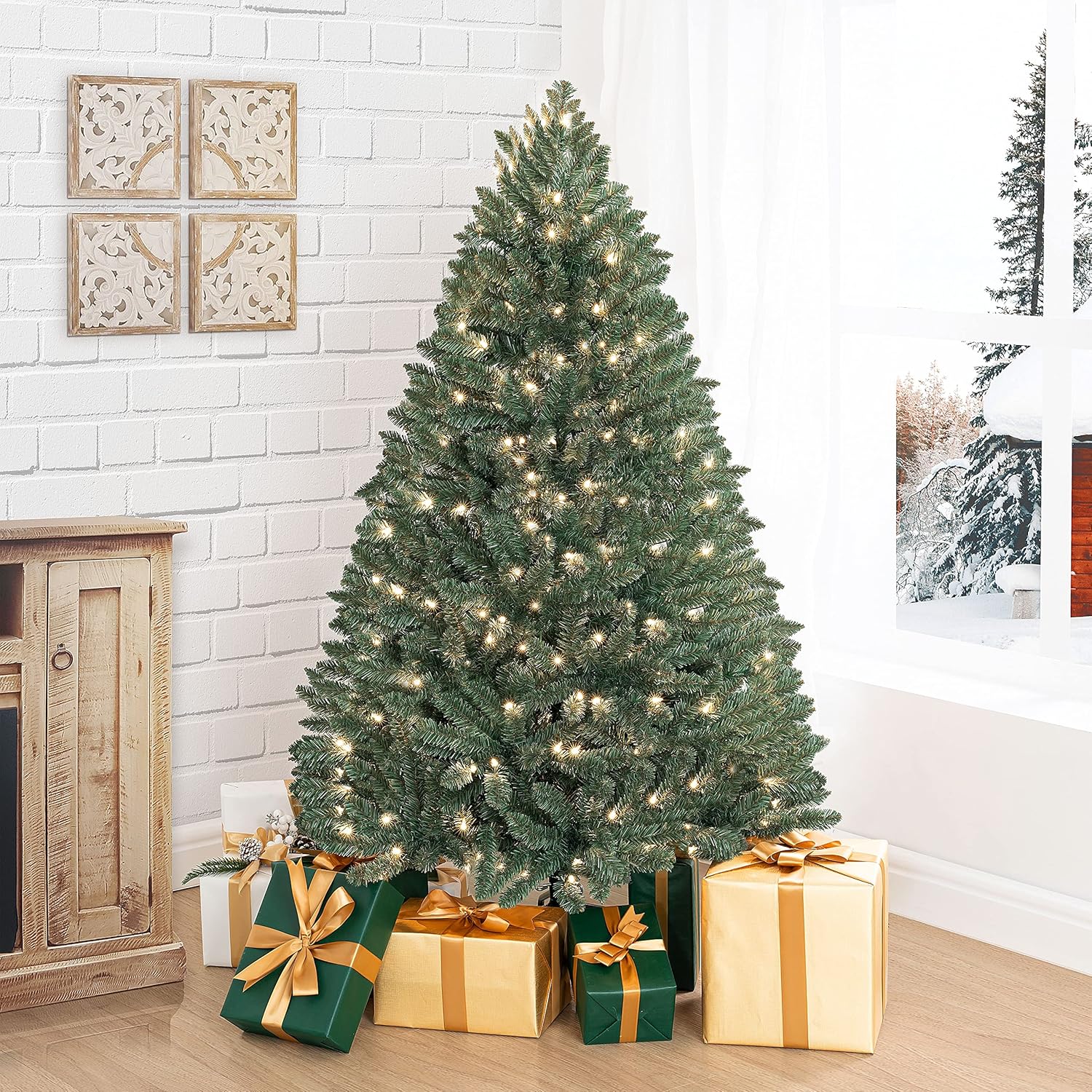 Naomi Home 6.5ft Rustic Christmas Tree with Lights, Realistic Classic Prelit with 2595 Branch Tips, 600 Warm Lights and Metal Stand, Aritificial Tree
