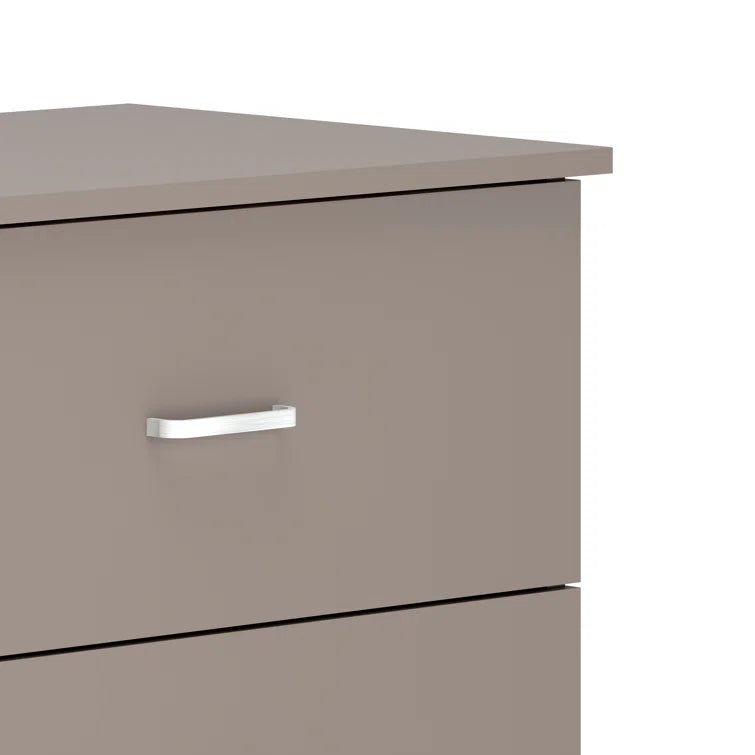 Allyannah 47.0'' W 6 - Drawer Dresser