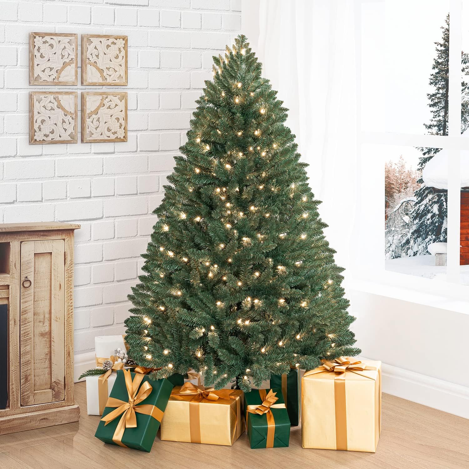 Naomi Home 6.5ft Rustic Christmas Tree with Lights, Realistic Classic Prelit with 2595 Branch Tips, 600 Warm Lights and Metal Stand, Aritificial Tree