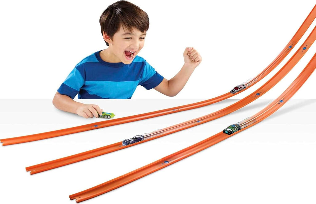 Hot Wheels City Ultimate Garage Playset with 2 Die-Cast Cars, Toy Storage for 50+ 1:64 Scale Cars, 4 Levels of Track Play + 50-Pack of 1:64 Scale Vehicles