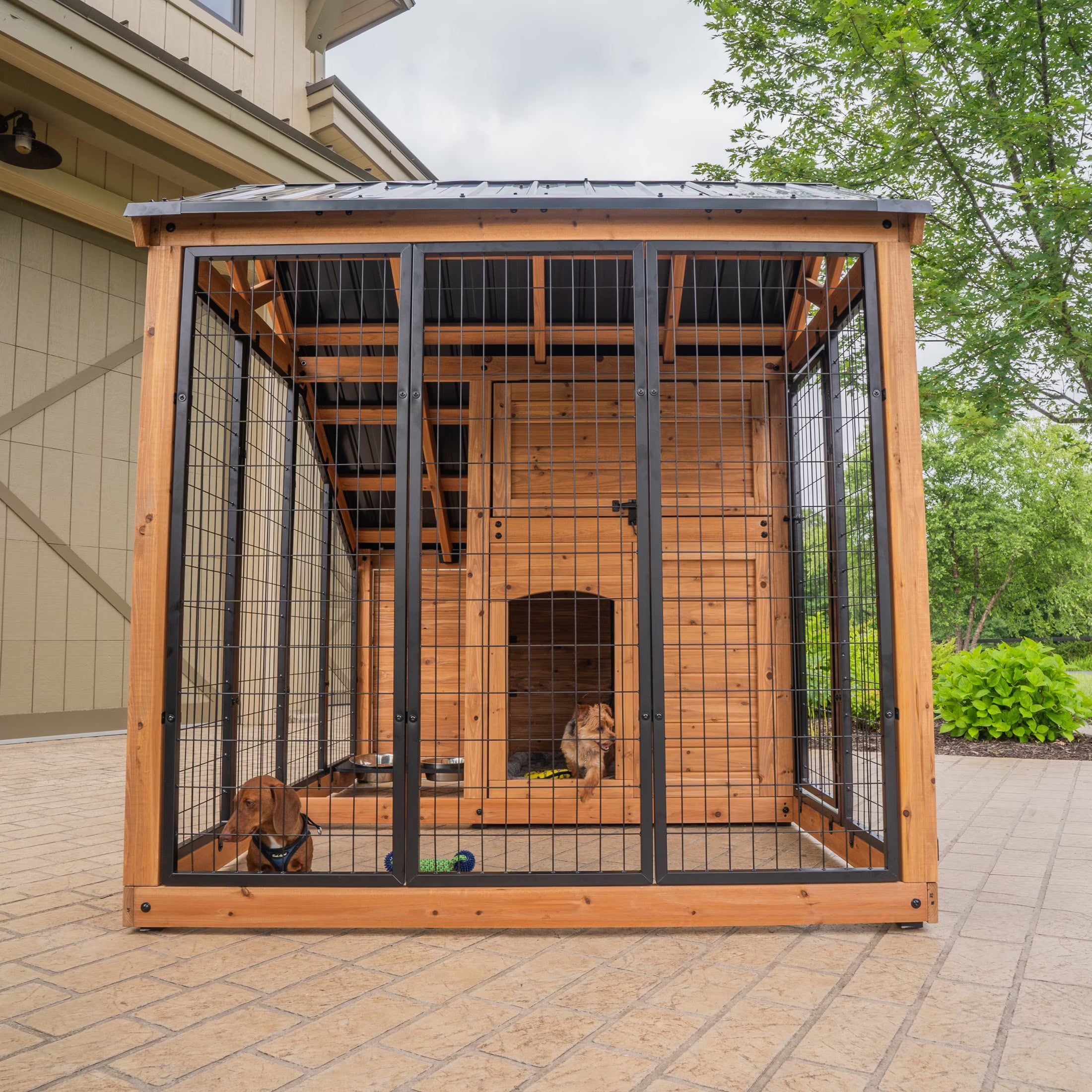 Backyard Discovery 7'x5' Waggin' Retreat Cedar Wood Dog Kennel, Galvanized Steel Roof