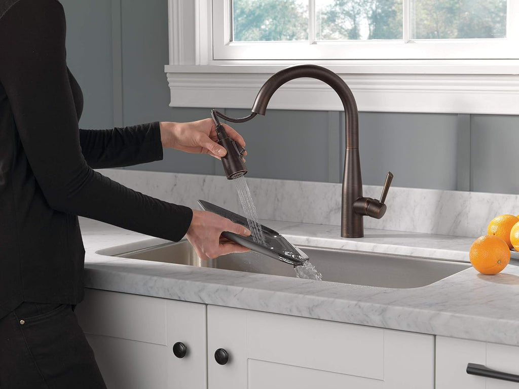 Delta Essa Touchless Kitchen Faucet with Touch Technology, Brushed Nickel Kitchen Sink Faucet with Pull Down Sprayer, Single Hole, Arctic Stainless 9113TL-AR-DST