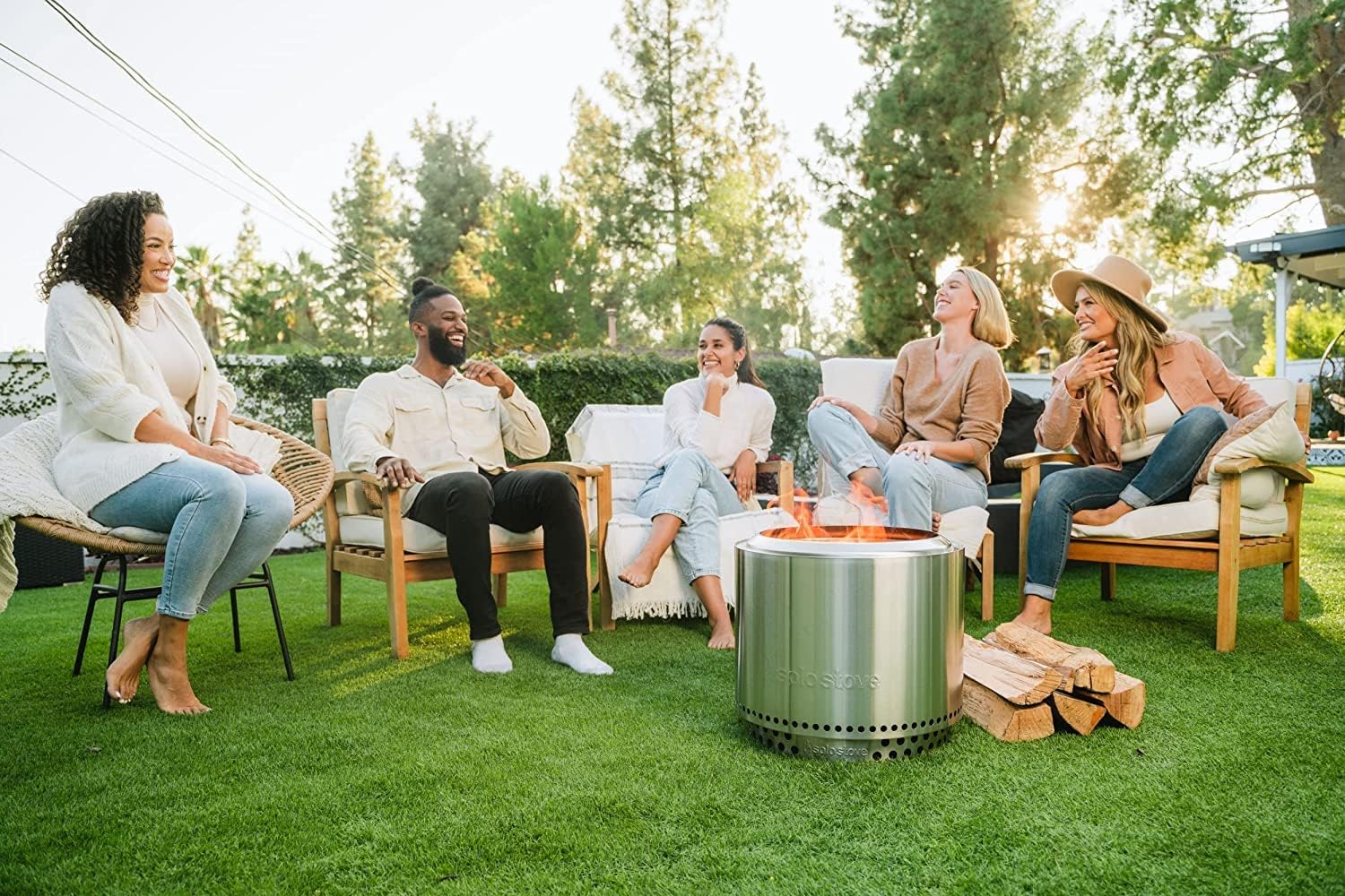 Solo Stove Bonfire 2.0 with Stand, 19.5 Inch Smokeless Fire Pit with Removable Ash Pan - Portable Outdoor Fire Pit - Stainless Steel Wood Burning Fireplace, Ideal for 4-6 People, 21.75 lbs, Water