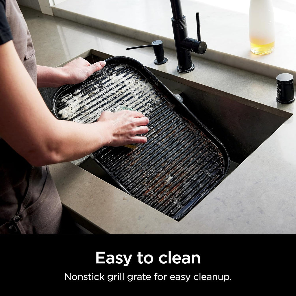 Ninja OG951 Woodfire Pro Connect Premium XL Outdoor Grill & Smoker, Bluetooth, App Enabled, 7-in-1 Master Grill, BBQ Smoker, Outdoor Air Fryer, Woodfire Technology, 2 Built-In Thermometers, Black